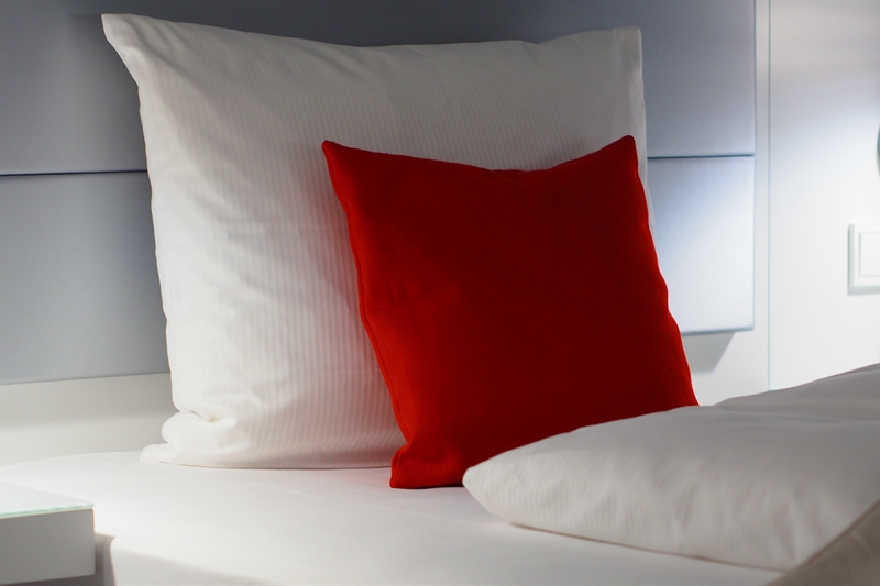 How to Choose the Right Sleeping Pillow